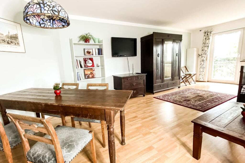 Apartment Am Auensee Mit Grosser Terrasse & Privat-Parkplatz Лейпциг Экстерьер фото